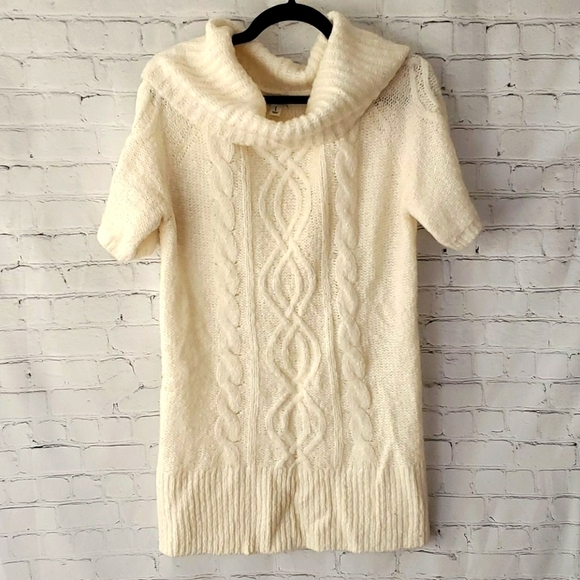 Old Navy Long Knit Sweater - Picture 1 of 3